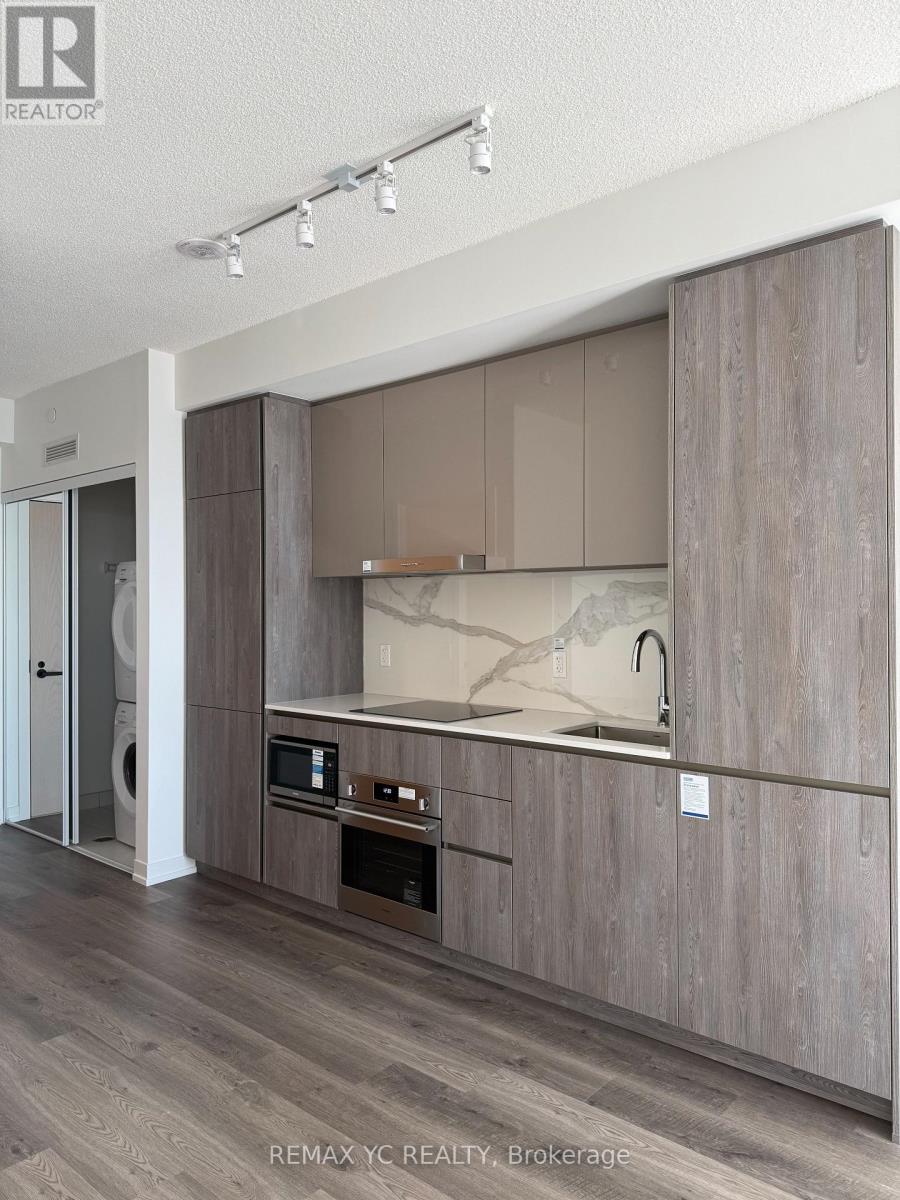 4311 - 8 Interchange Way, Vaughan, Ontario  L4K 0R2 - Photo 2 - N12820672