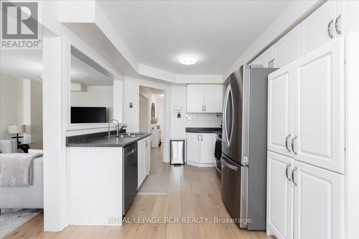 56 Noble Drive, Bradford West Gwillimbury, Ontario  L3Z 3A8 - Photo 14 - N12820706