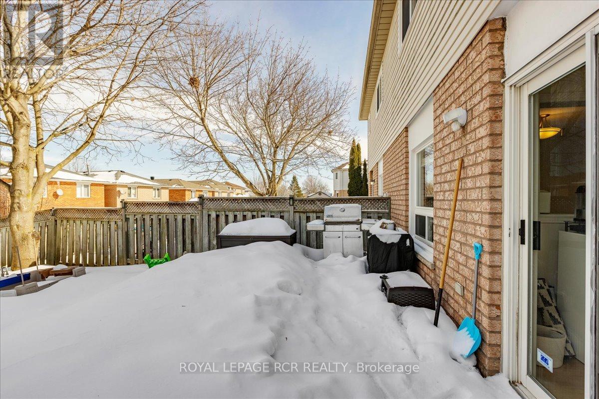 56 Noble Drive, Bradford West Gwillimbury, Ontario  L3Z 3A8 - Photo 25 - N12820706