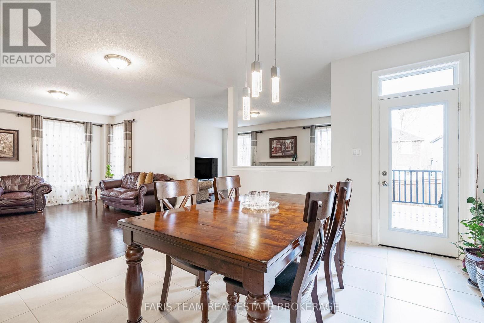 56 Jewel House Lane, Barrie, Ontario  L4M 0C4 - Photo 14 - S12820604