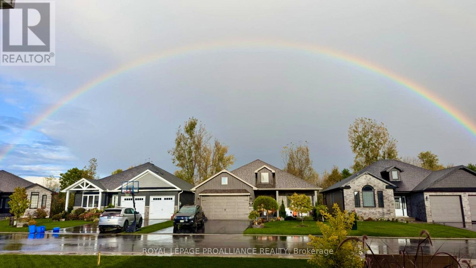 21 BROOKFIELD CRESCENT, Quinte West, Ontario