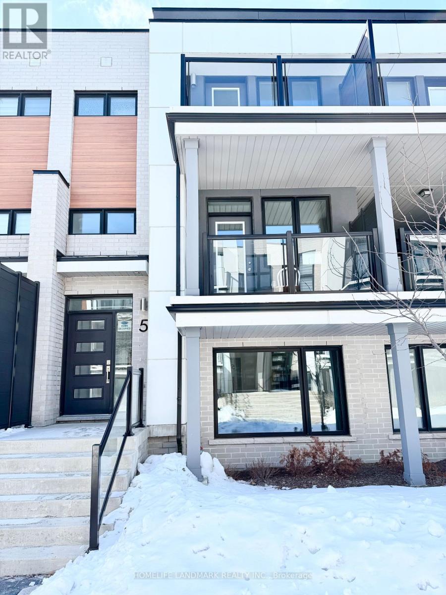 5 - 92 Huguenot Road, Oakville, Ontario  L6H 0X4 - Photo 2 - W12818338