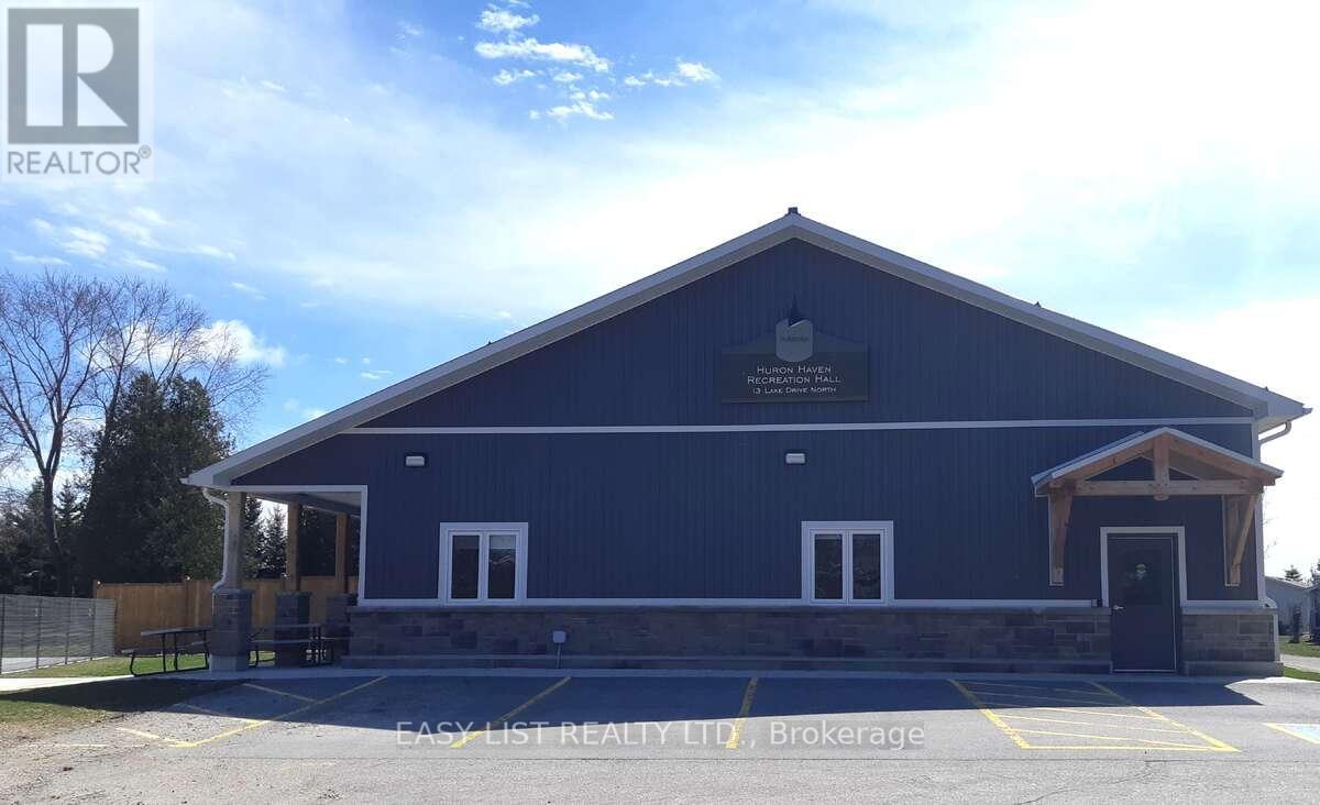 18 Sutton Drive, Ashfield-Colborne-Wawanosh, Ontario  N7A 3Y3 - Photo 18 - X12421525