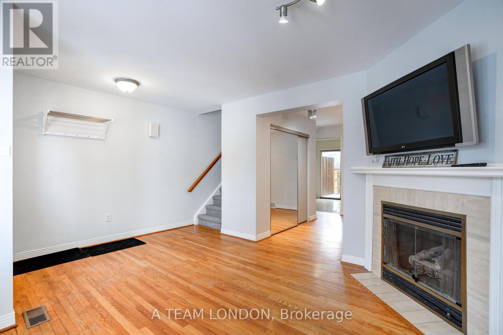 4 - 39 Regina Street, London East, Ontario  N5Y 3B6 - Photo 8 - X12702786