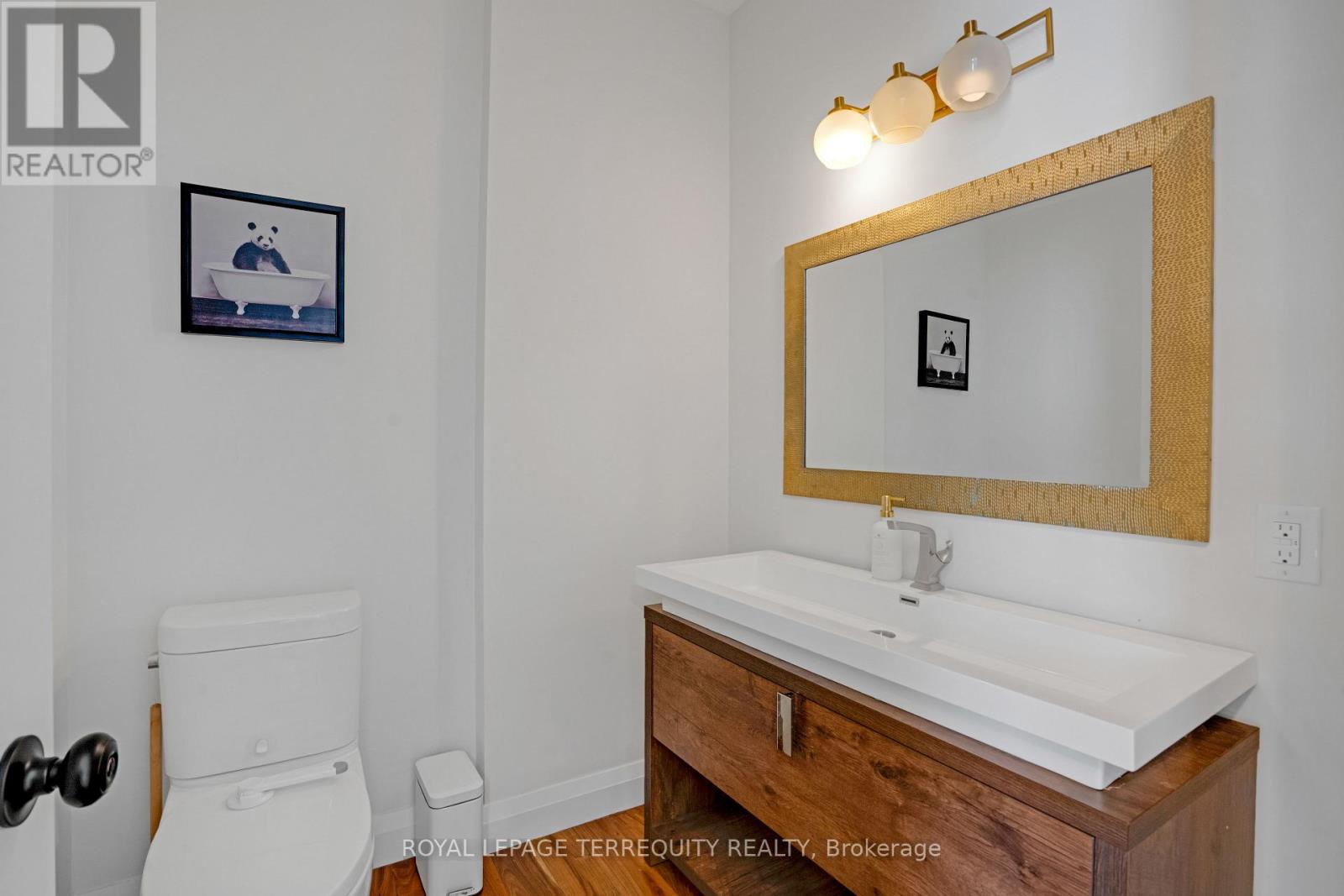 716 North Shore Boulevard E, Burlington, Ontario  L7T 1X6 - Photo 13 - W12820564