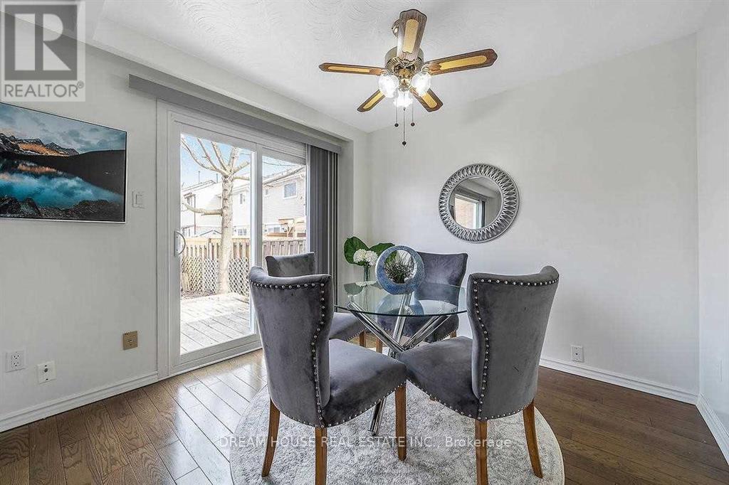 47 Rushmore Crescent, Brampton, Ontario  L6Z 1R1 - Photo 12 - W12820640