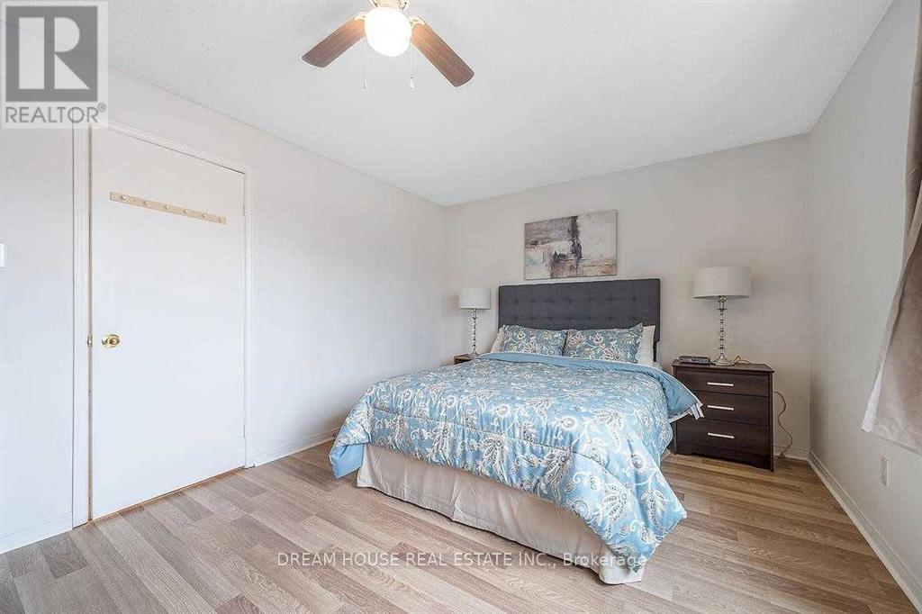 47 Rushmore Crescent, Brampton, Ontario  L6Z 1R1 - Photo 18 - W12820640