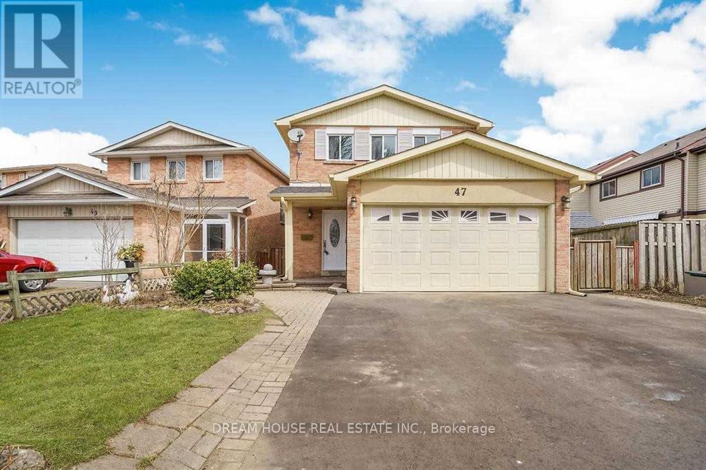 47 Rushmore Crescent, Brampton, Ontario  L6Z 1R1 - Photo 2 - W12820640