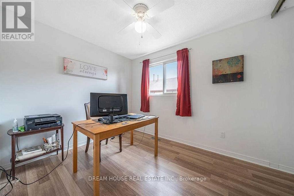 47 Rushmore Crescent, Brampton, Ontario  L6Z 1R1 - Photo 22 - W12820640