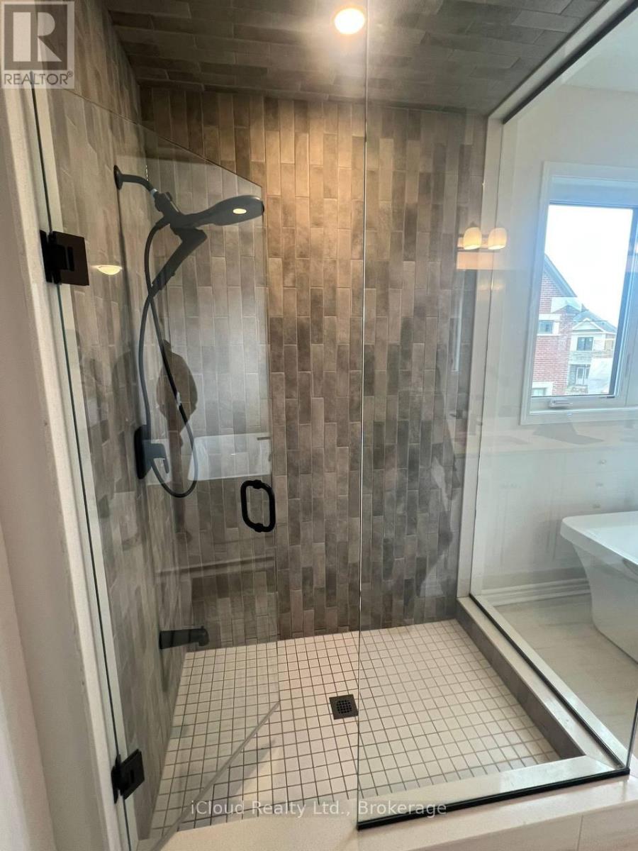 Upper - 1407 Hearns Place, Milton, Ontario  L9E 2J7 - Photo 11 - W12820714