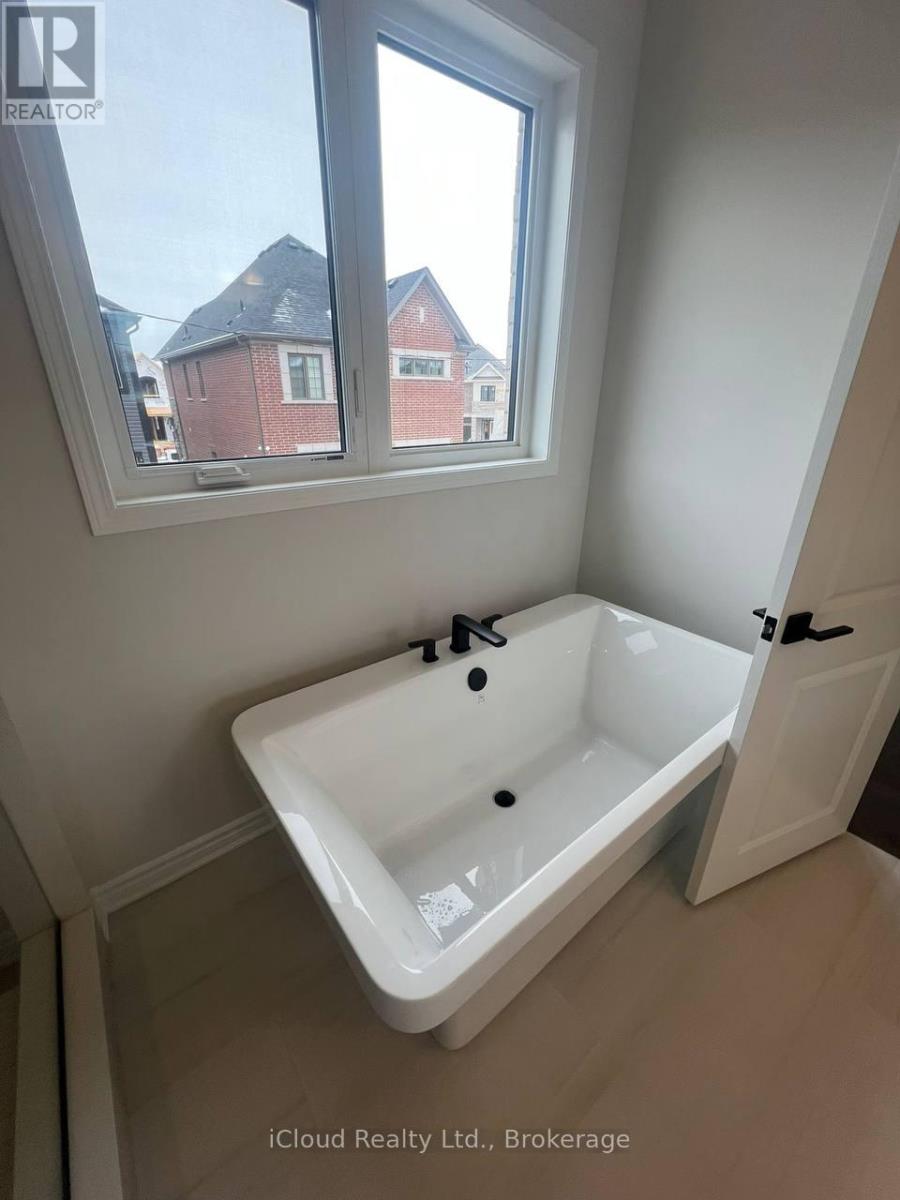 Upper - 1407 Hearns Place, Milton, Ontario  L9E 2J7 - Photo 14 - W12820714