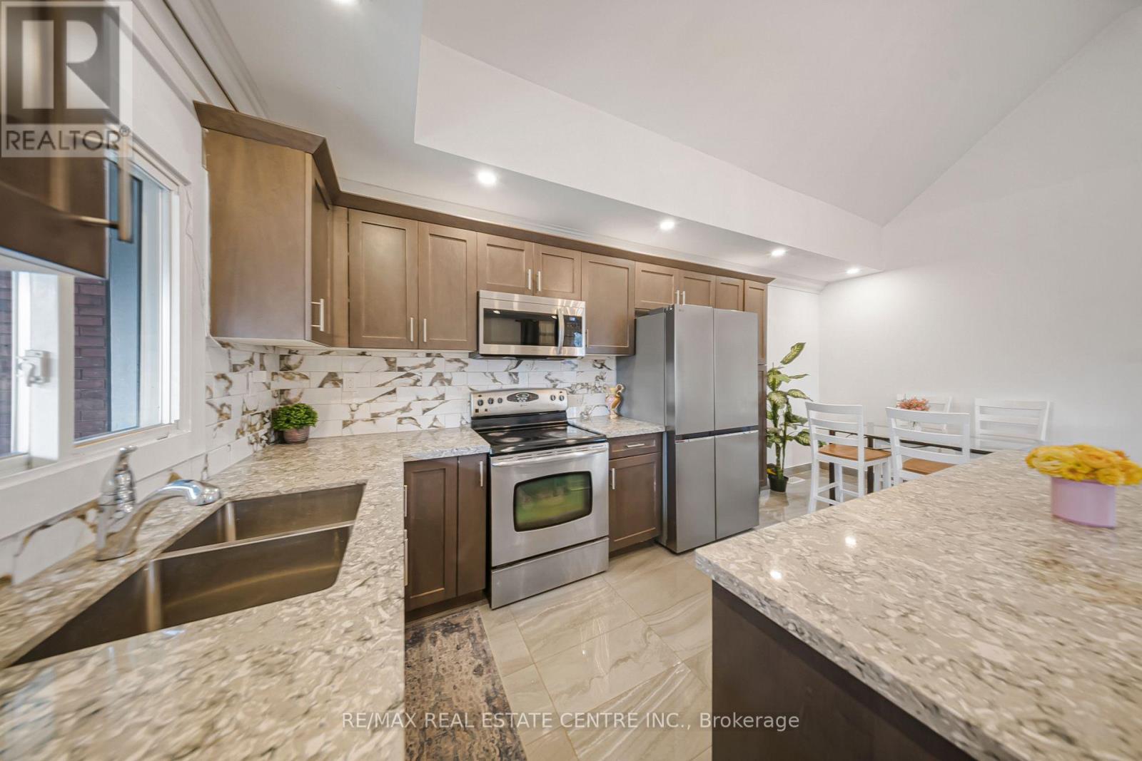 118 Cope Street, Hamilton, Ontario  L8H 5B4 - Photo 10 - X12820522