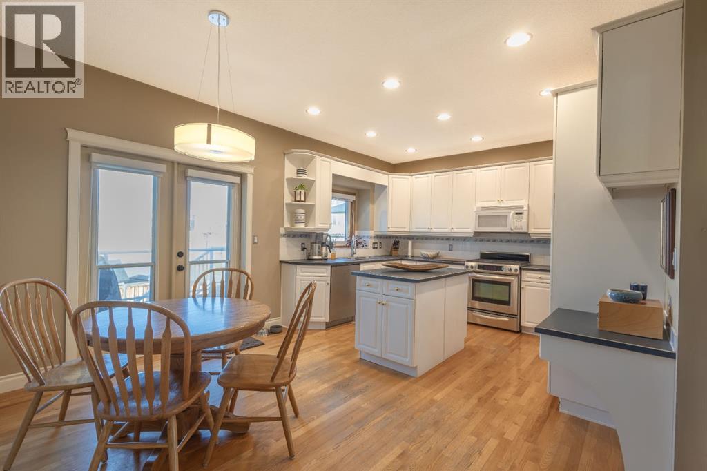 456 Hawkland Place Nw, Calgary, Alberta  T3G 3R1 - Photo 8 - A2286087