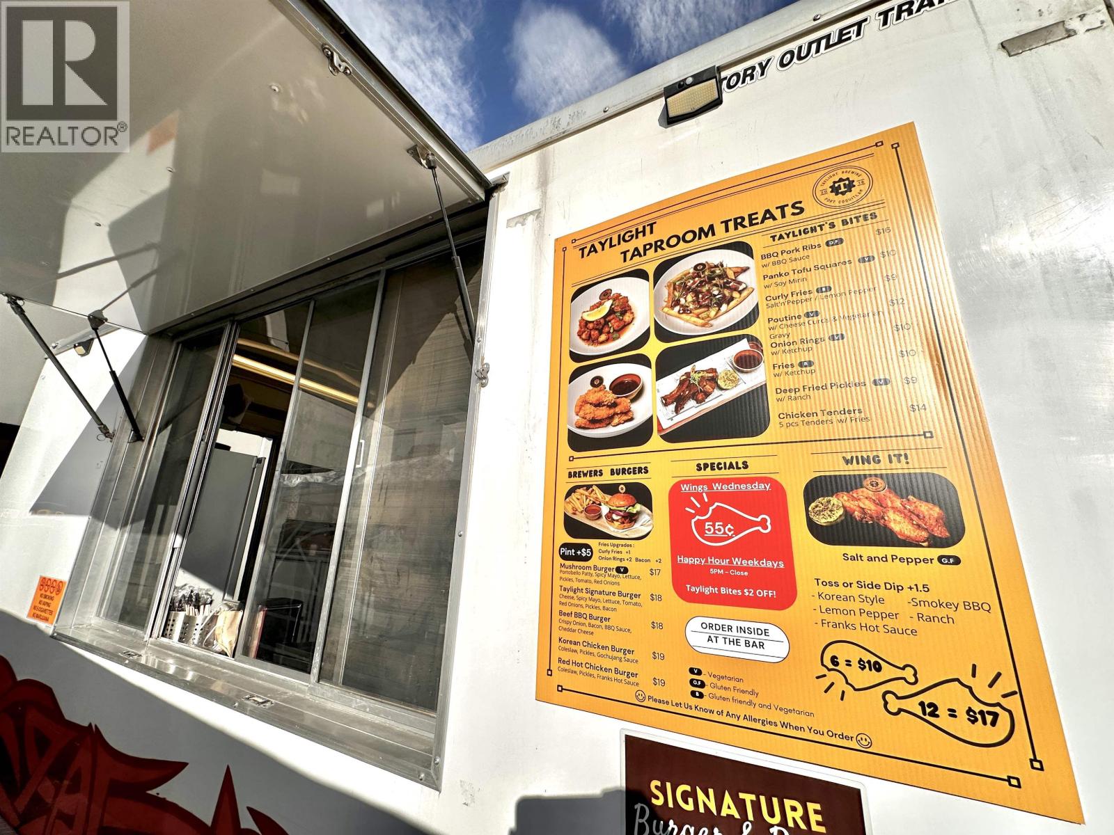 402 1485 Coast Meridian Road, Port Coquitlam, British Columbia  V3C 5P1 - Photo 3 - C8076273