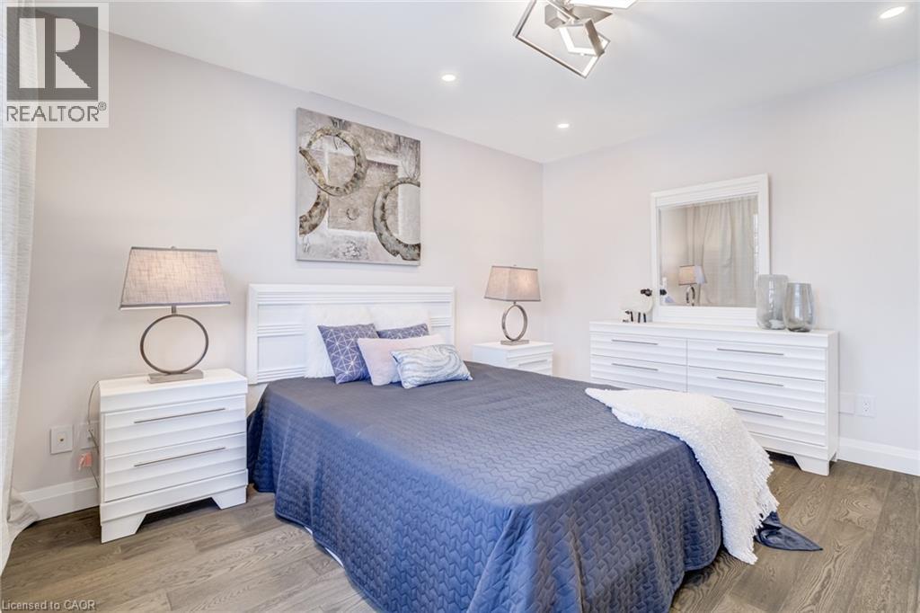 1320 Monmouth Drive, Burlington, Ontario  L7P 3J6 - Photo 26 - 40805468