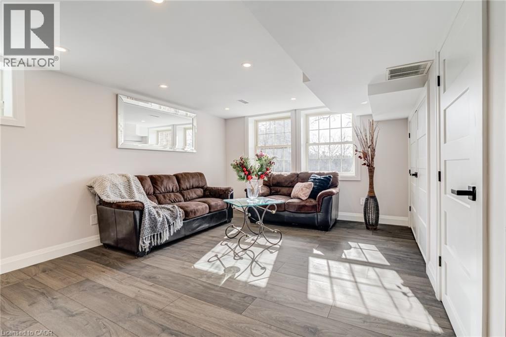 1320 Monmouth Drive, Burlington, Ontario  L7P 3J6 - Photo 36 - 40805468