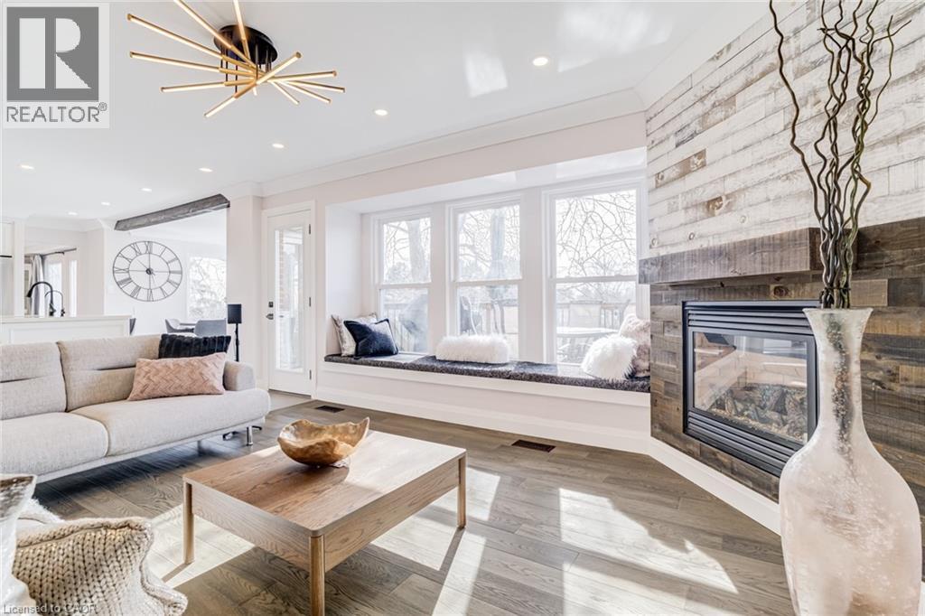 1320 Monmouth Drive, Burlington, Ontario  L7P 3J6 - Photo 15 - 40805468