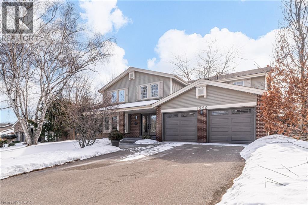 1320 Monmouth Drive, Burlington, Ontario  L7P 3J6 - Photo 2 - 40805468