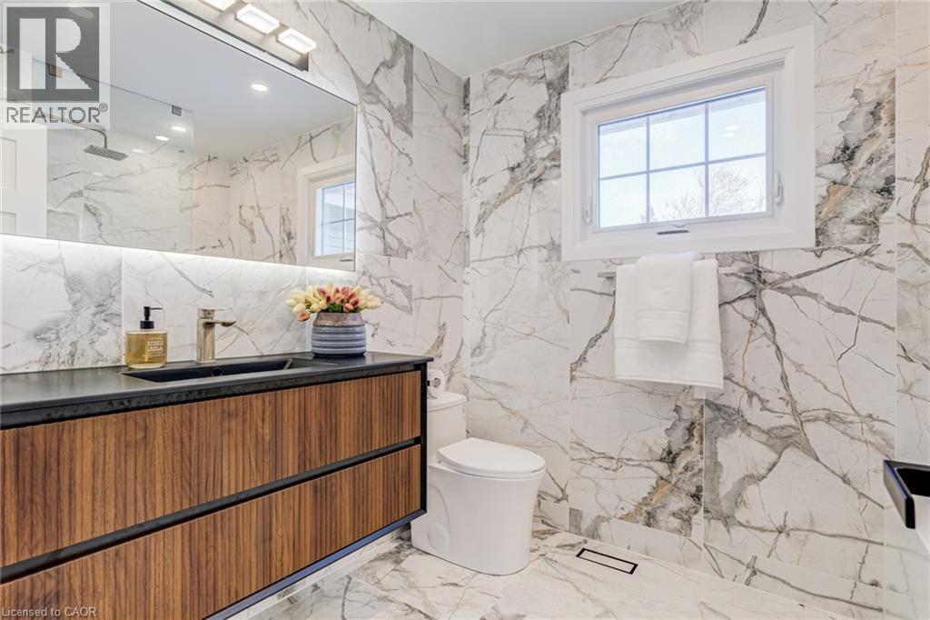 1320 Monmouth Drive, Burlington, Ontario  L7P 3J6 - Photo 32 - 40805468