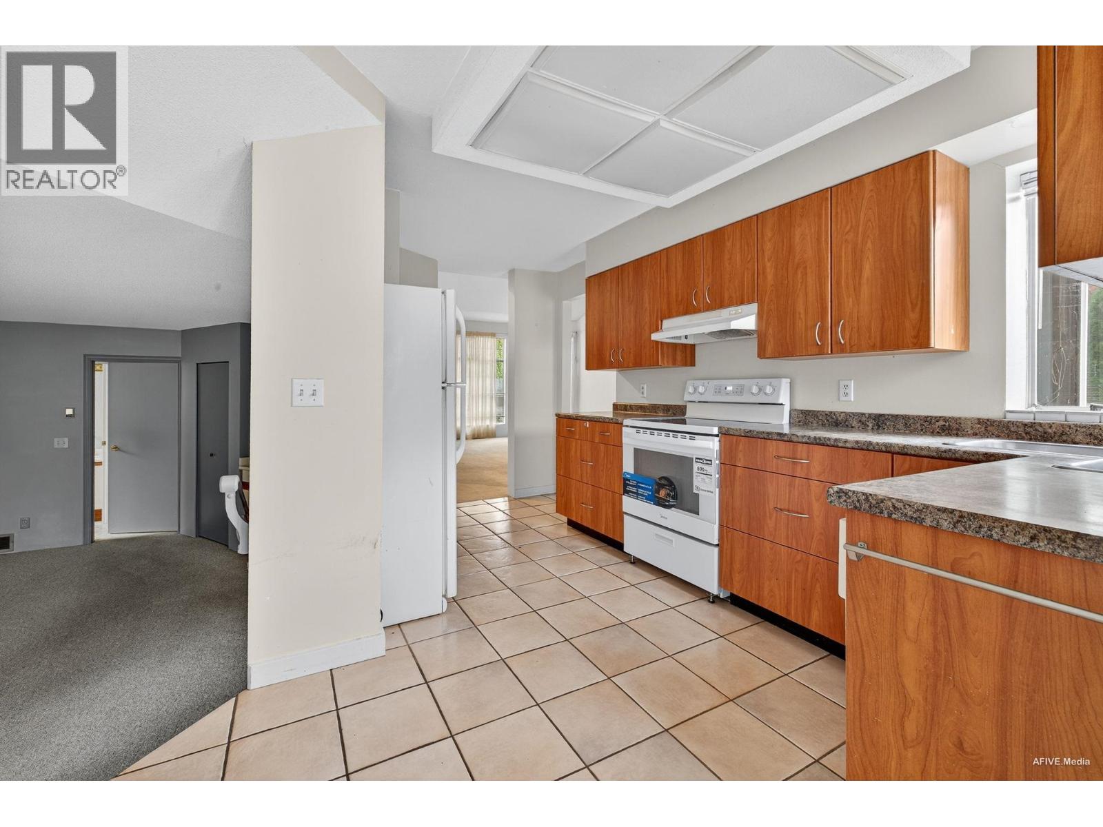 2713 Mara Drive, Coquitlam, British Columbia  V3C 5L6 - Photo 15 - R3043804