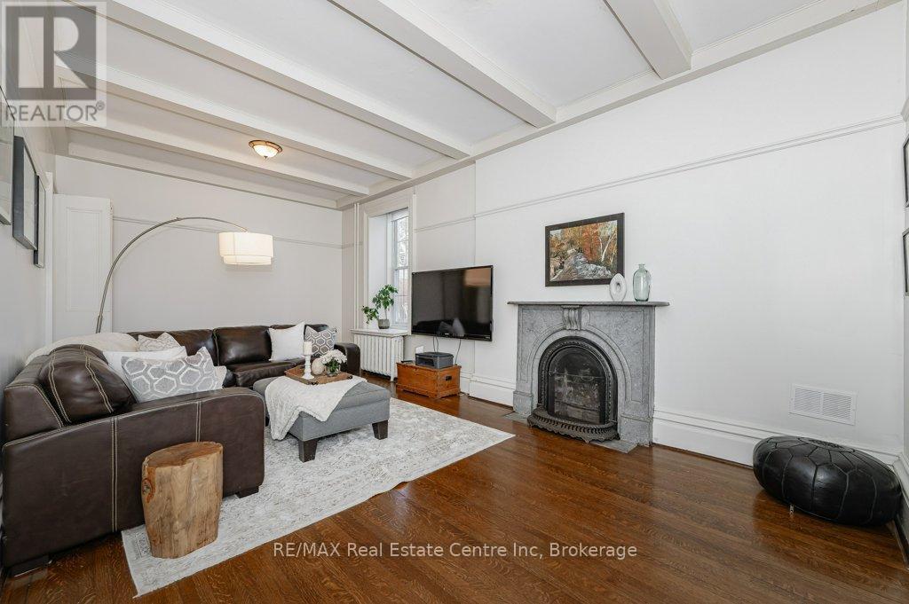 15 Liverpool Street, Guelph (Downtown), Ontario  N1H 2K8 - Photo 13 - X12820796