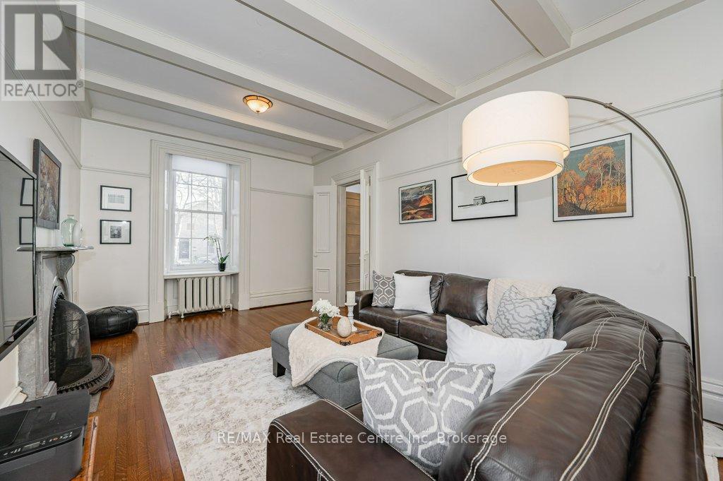 15 Liverpool Street, Guelph (Downtown), Ontario  N1H 2K8 - Photo 16 - X12820796