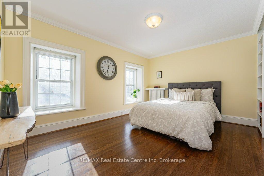 15 Liverpool Street, Guelph (Downtown), Ontario  N1H 2K8 - Photo 31 - X12820796