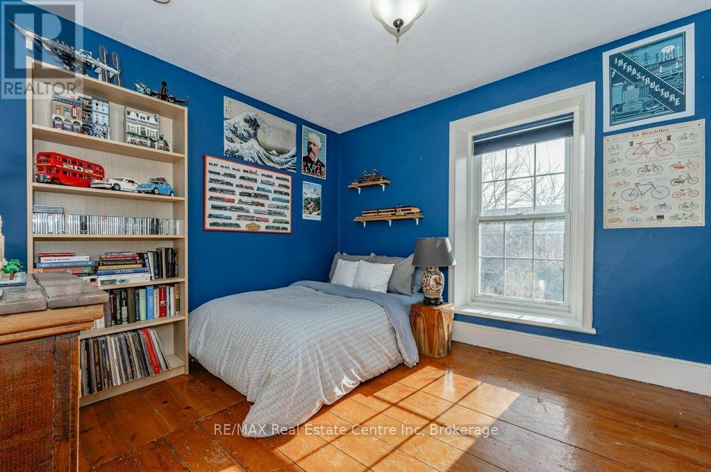 15 Liverpool Street, Guelph (Downtown), Ontario  N1H 2K8 - Photo 34 - X12820796