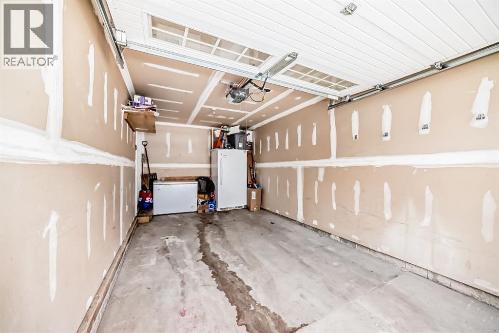 516 Sage Hill Grove Nw, Calgary, Alberta T3R 0Z8 - Photo 3 - A2256157