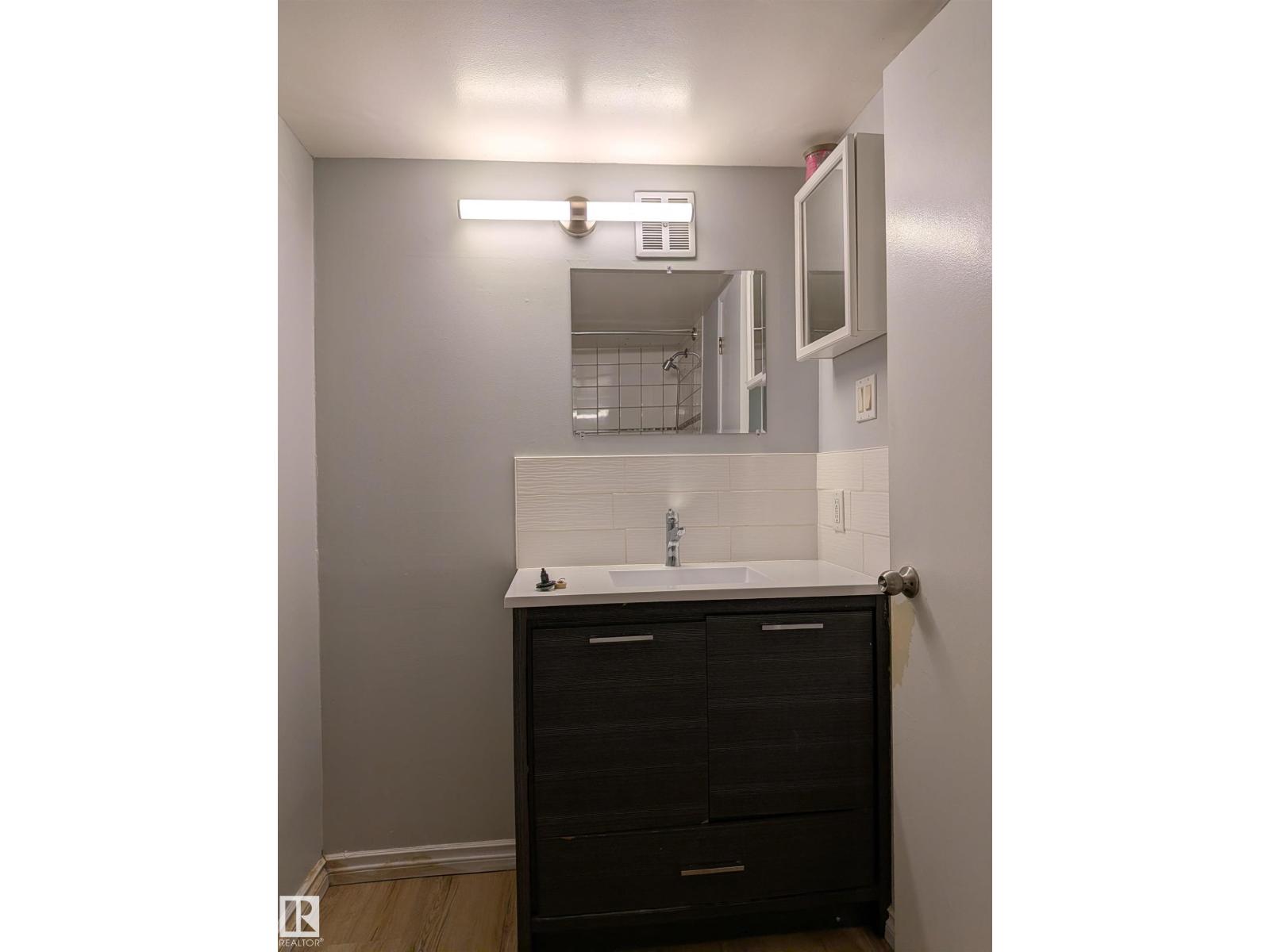 #109 7220 144 Av Nw, Edmonton, Alberta  T5C 3E4 - Photo 12 - E4474484