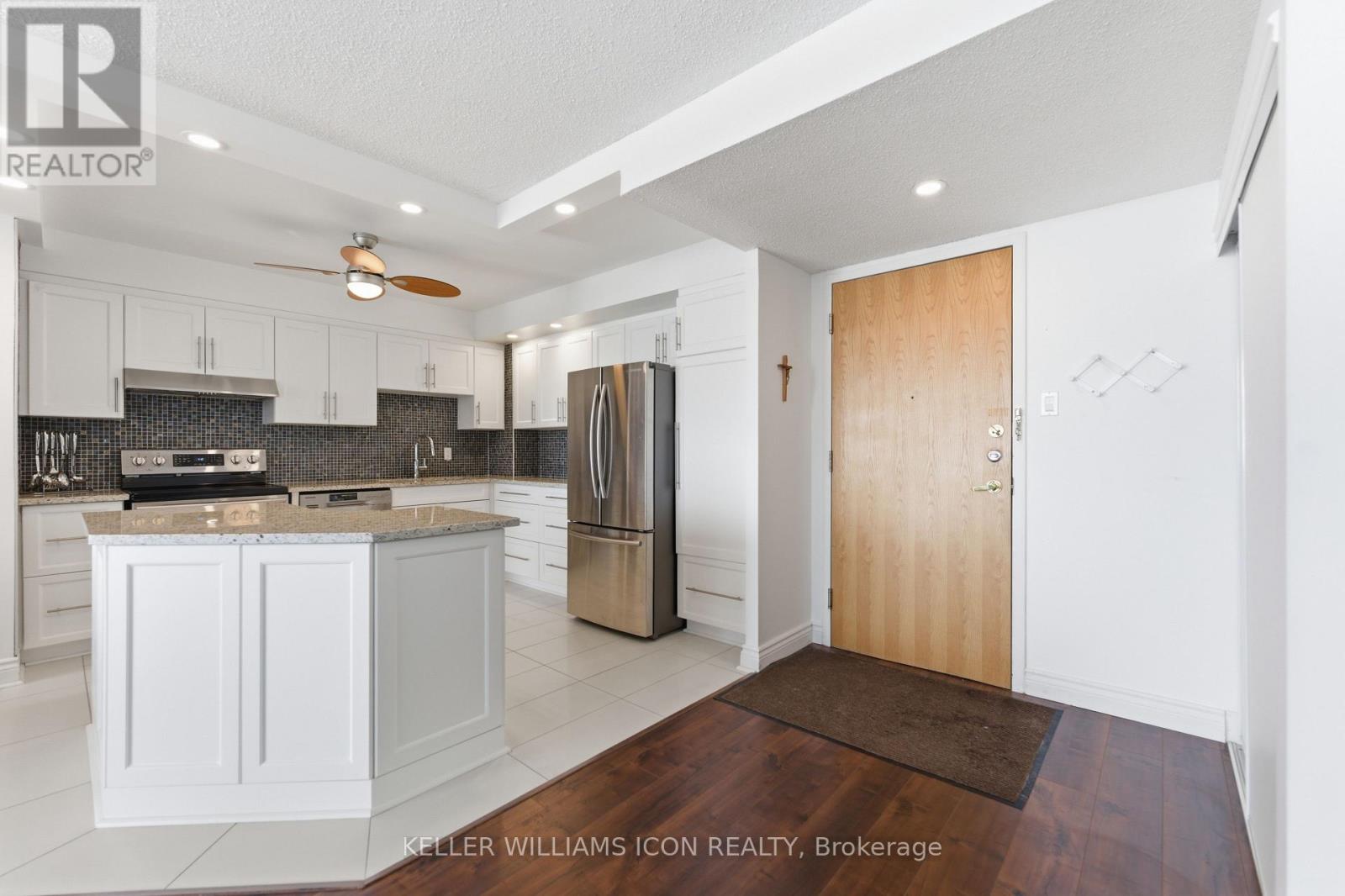 1011 - 2760 Carousel Crescent N, Ottawa, Ontario  K1T 2N4 - Photo 17 - X12820768