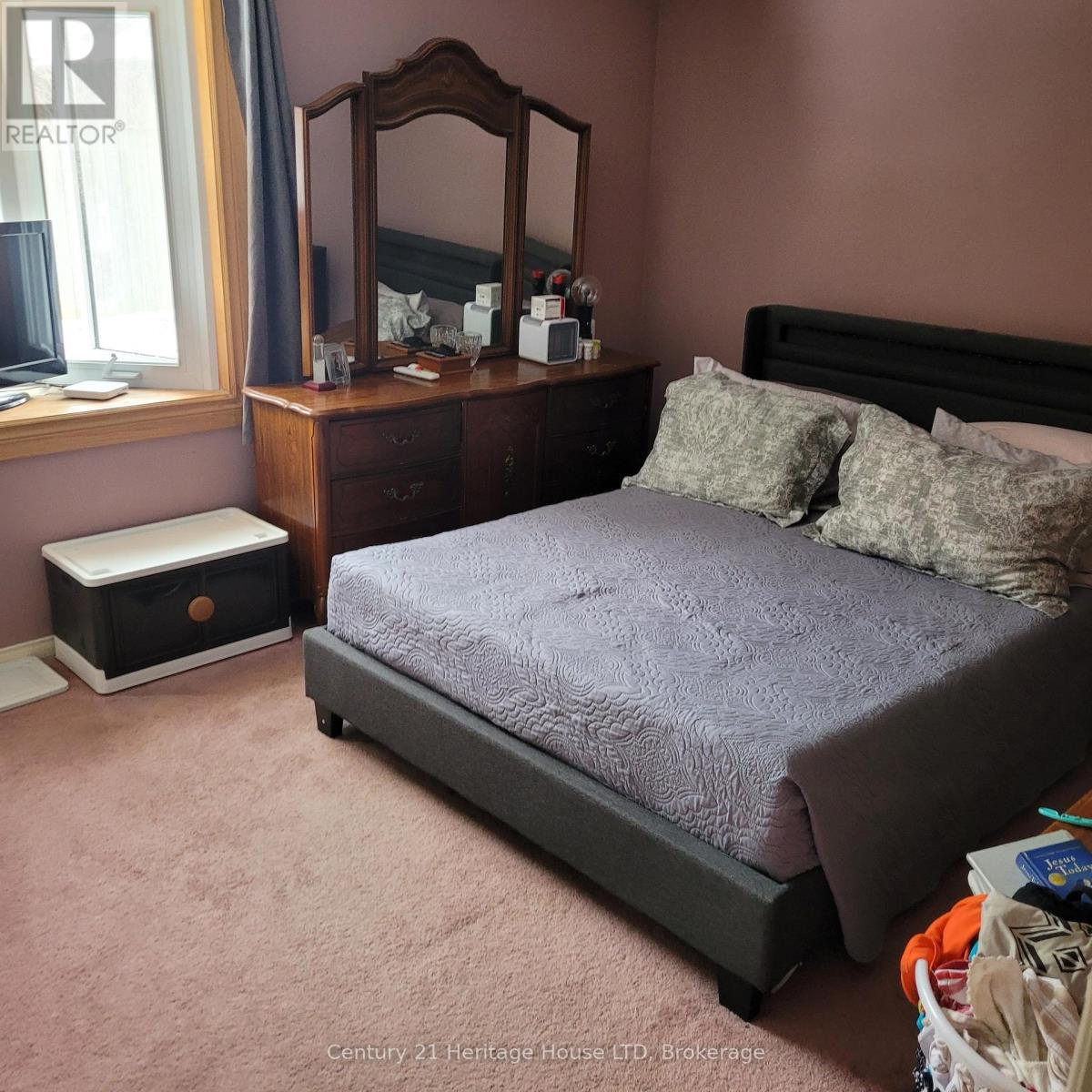 17 Meadowbrook Lane, Pelham, Ontario  L0S 1E4 - Photo 12 - X12820786