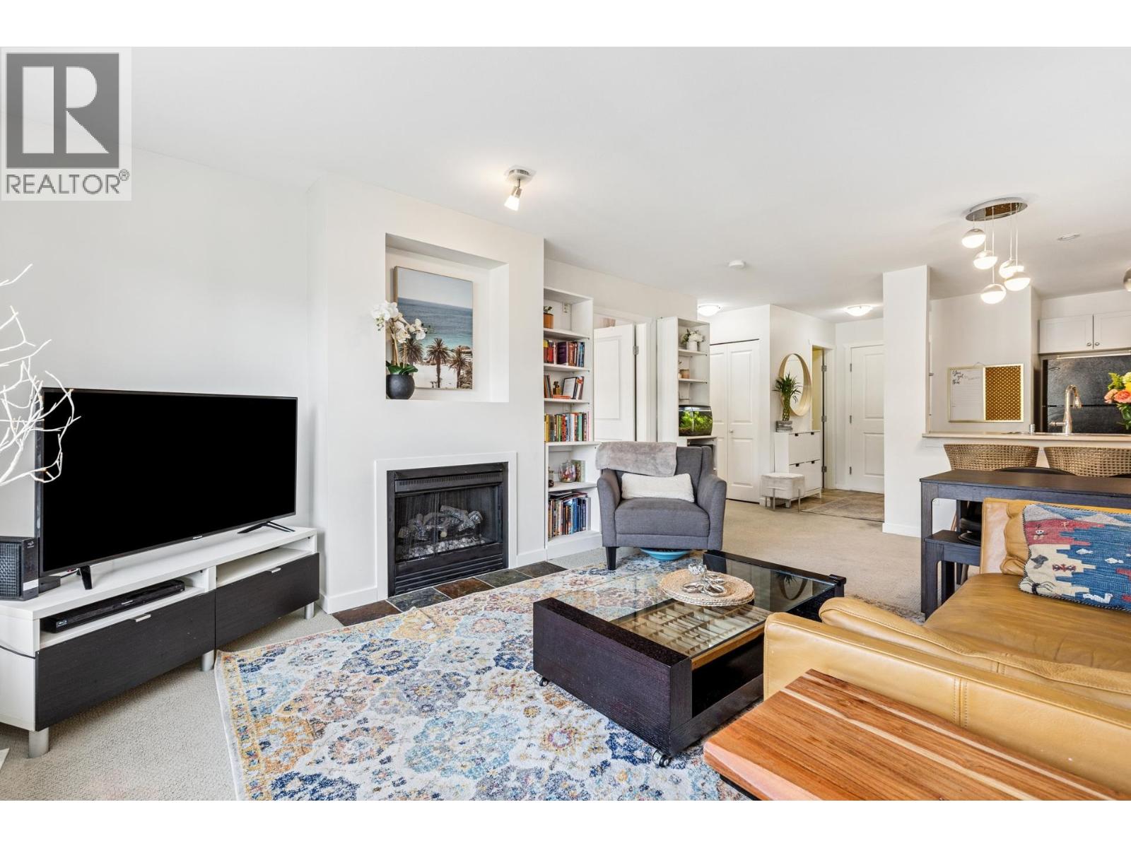 404 183 W 23rd Street, North Vancouver, British Columbia  V7M 2B1 - Photo 4 - R3093598