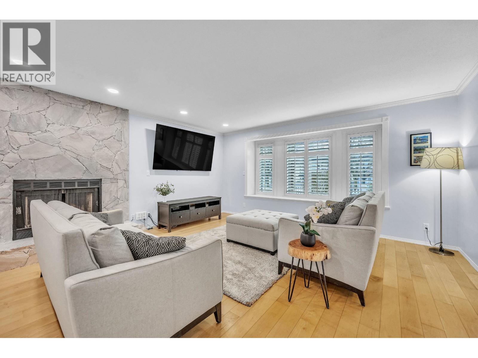 3539 Napier Street, Vancouver, British Columbia  V5K 2X8 - Photo 5 - R3093634