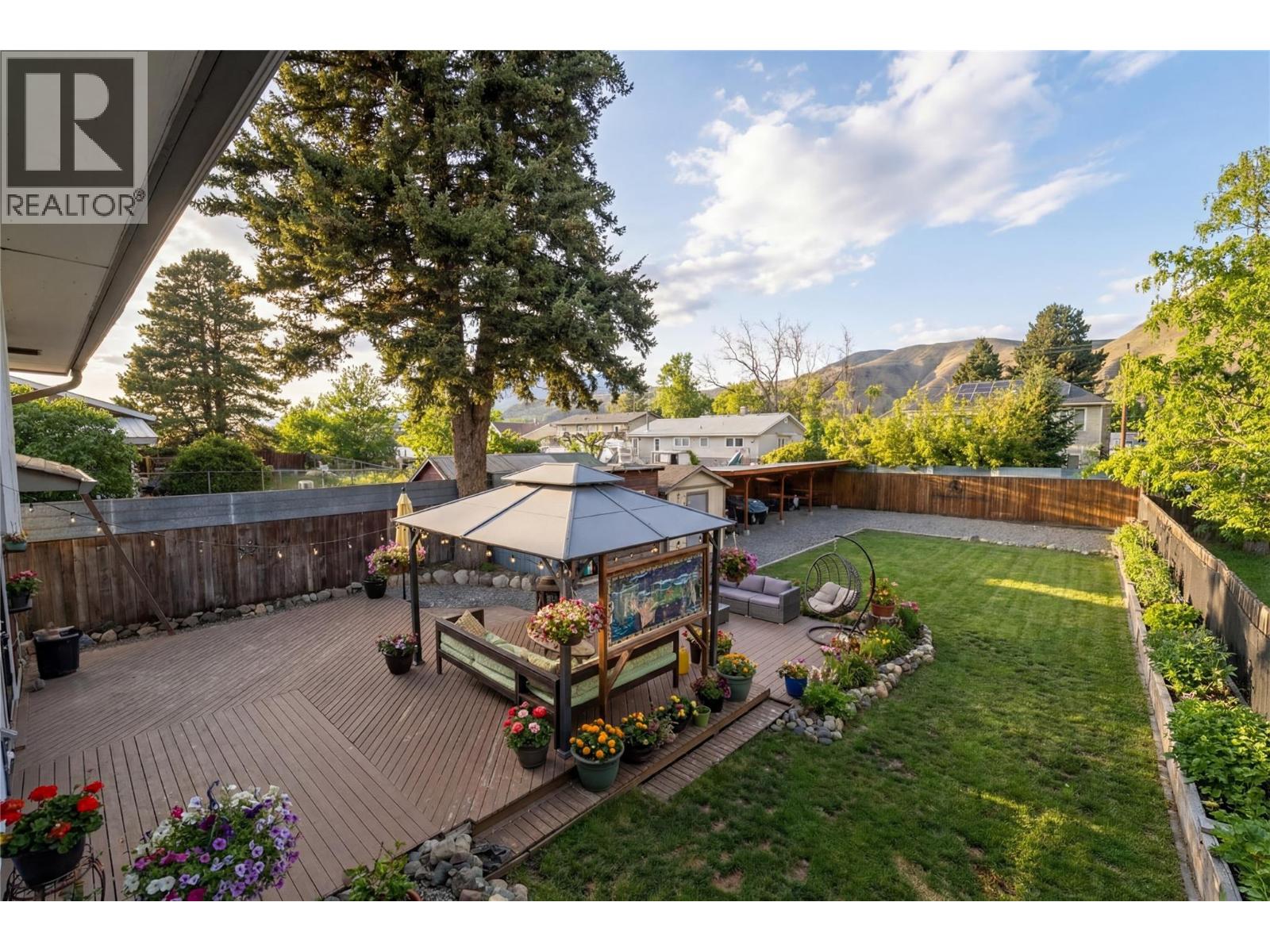 2334 Bossert Avenue, Kamloops, British Columbia  V2B 4V7 - Photo 6 - 10374478