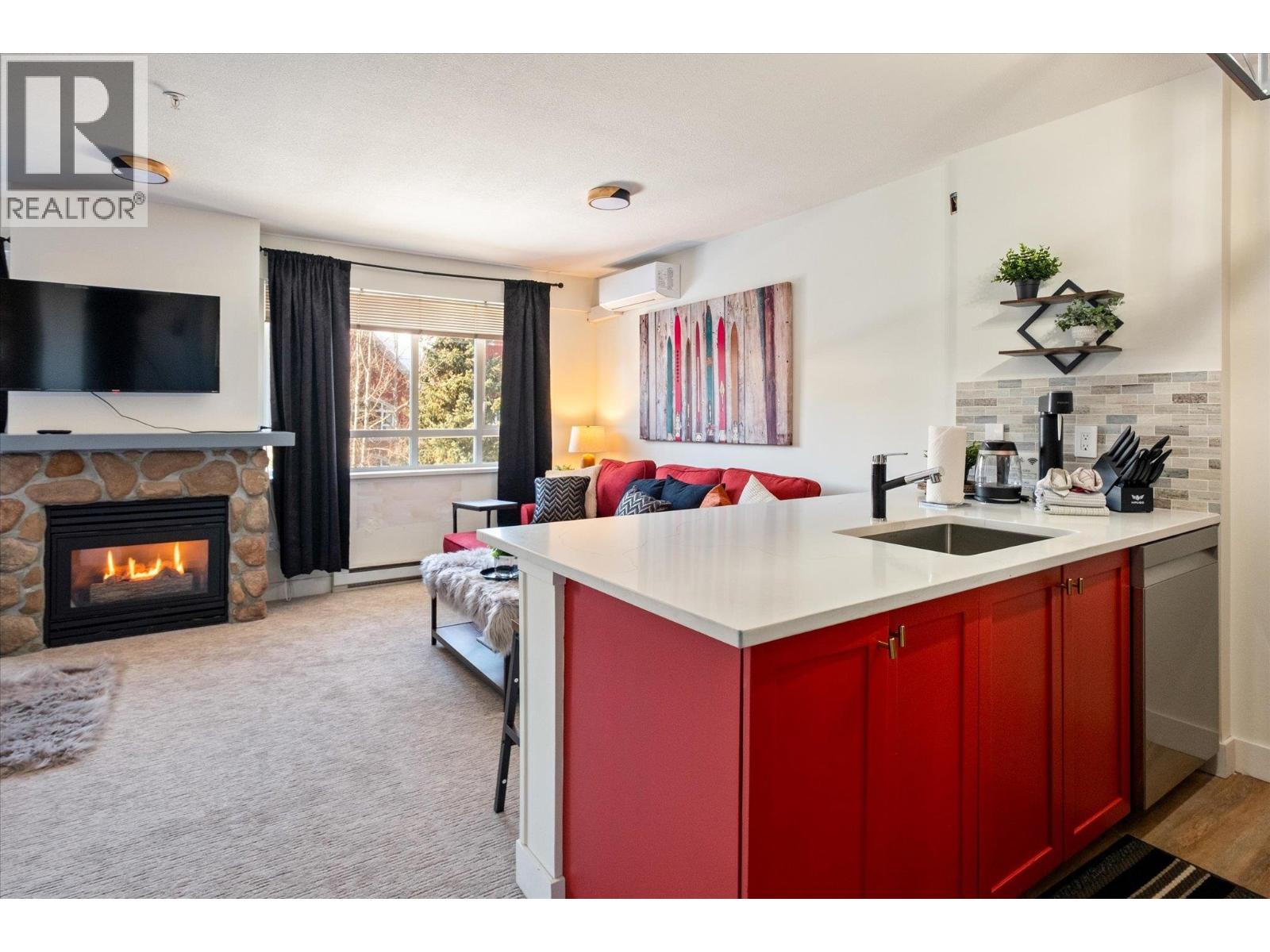 425 4314 Main Street, Whistler, British Columbia  V8E 1A8 - Photo 3 - R3092598