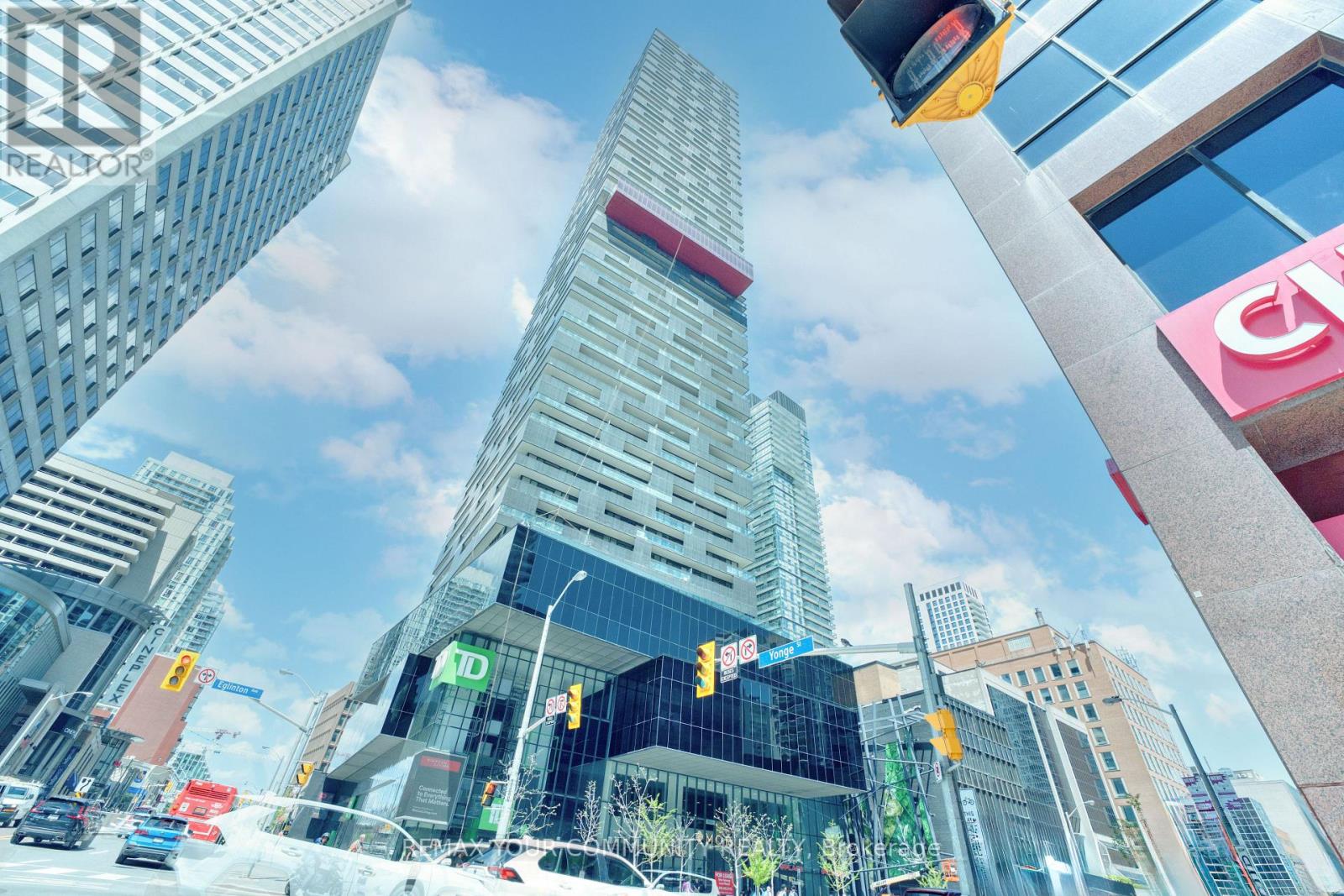 1108 - 8 Eglinton Avenue, Toronto, Ontario  M4P 1A6 - Photo 1 - C12820766