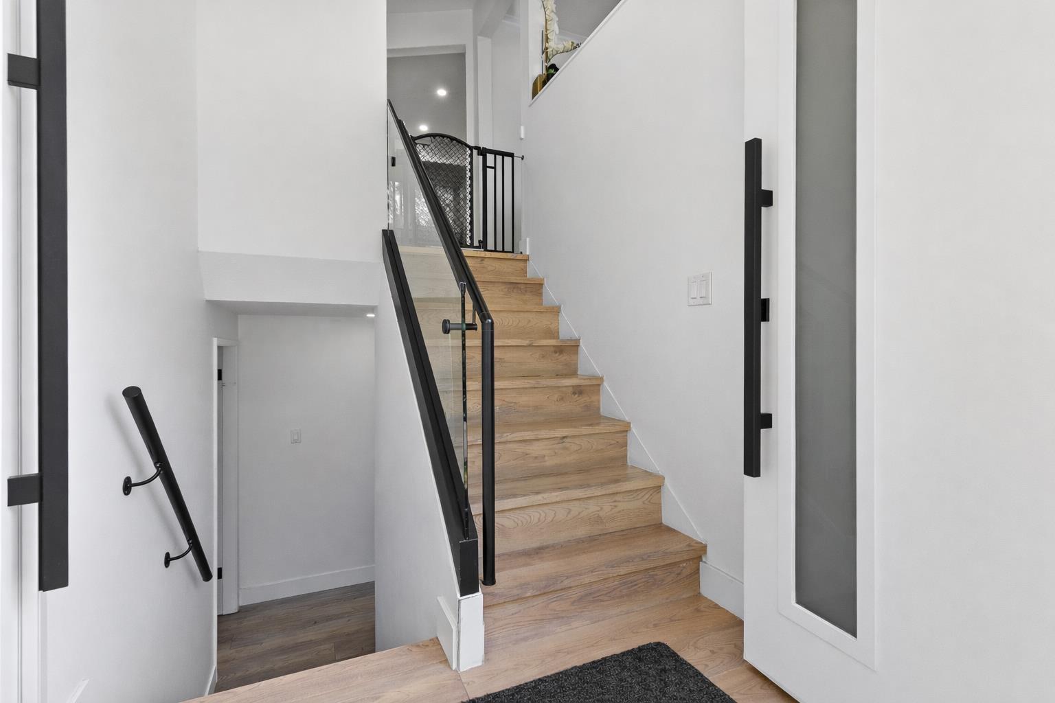 7334 111a Street, Delta, British Columbia  V4C 4S1 - Photo 3 - R3093278