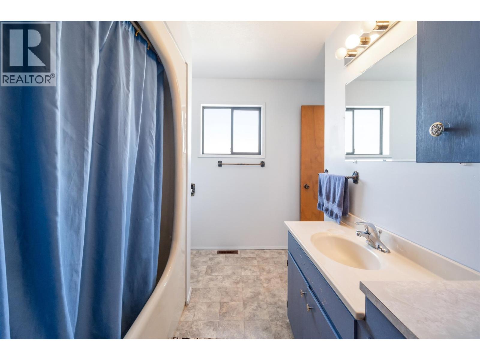 5808 Columbia Street, Oliver, British Columbia  V0H 1T0 - Photo 19 - 10376437