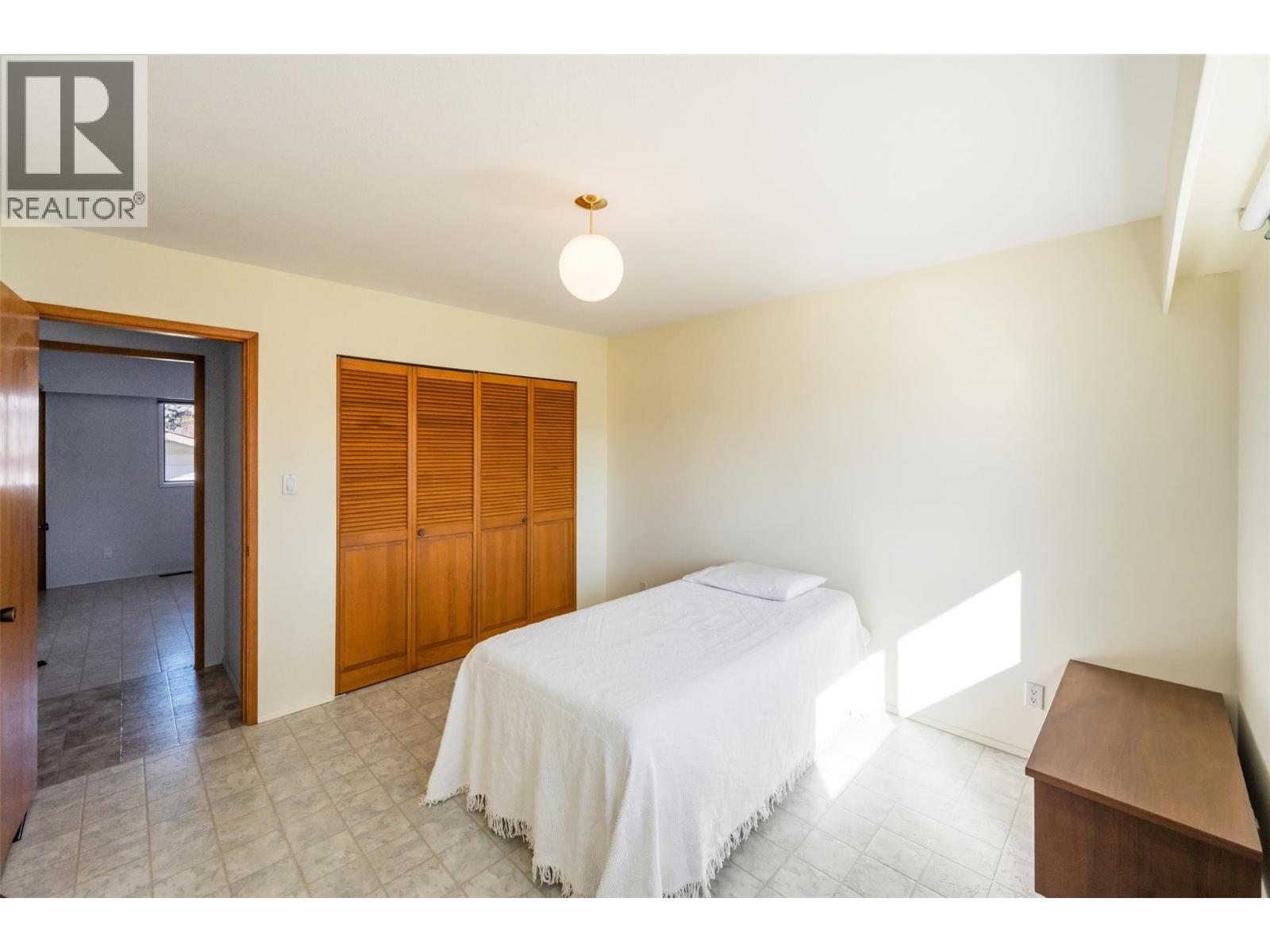 5808 Columbia Street, Oliver, British Columbia  V0H 1T0 - Photo 18 - 10376437