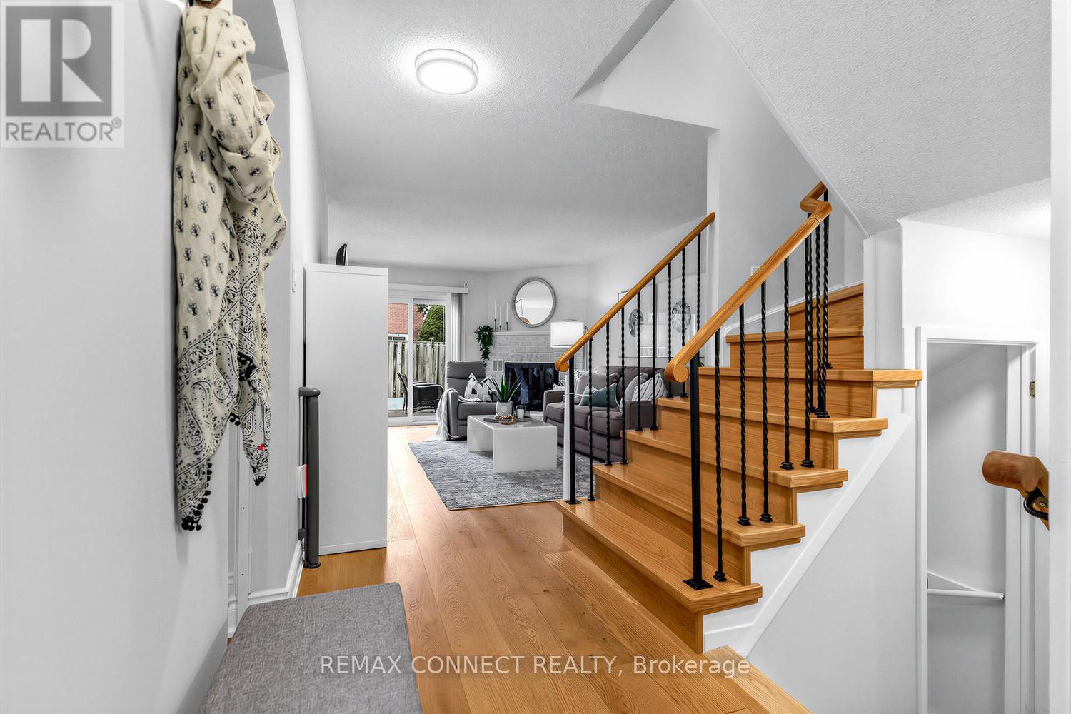 123 Chatfield Drive, Ajax, Ontario L1T 2J2 - Photo 3 - E12820782