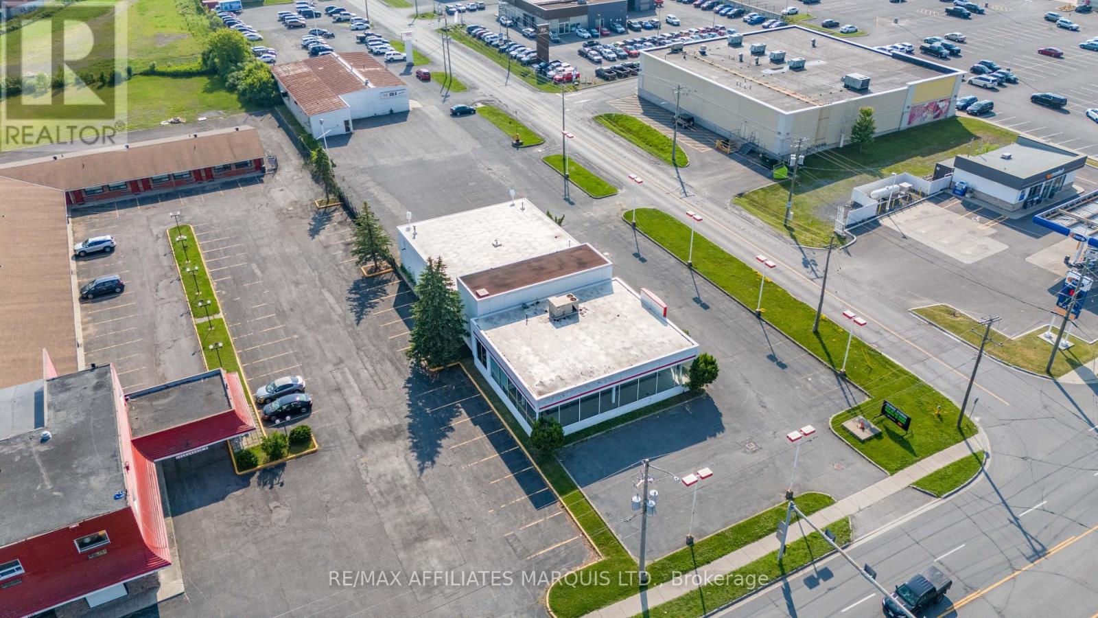 1200 Brookdale Avenue N, Cornwall, Ontario  K6J 4P4 - Photo 4 - X12820730