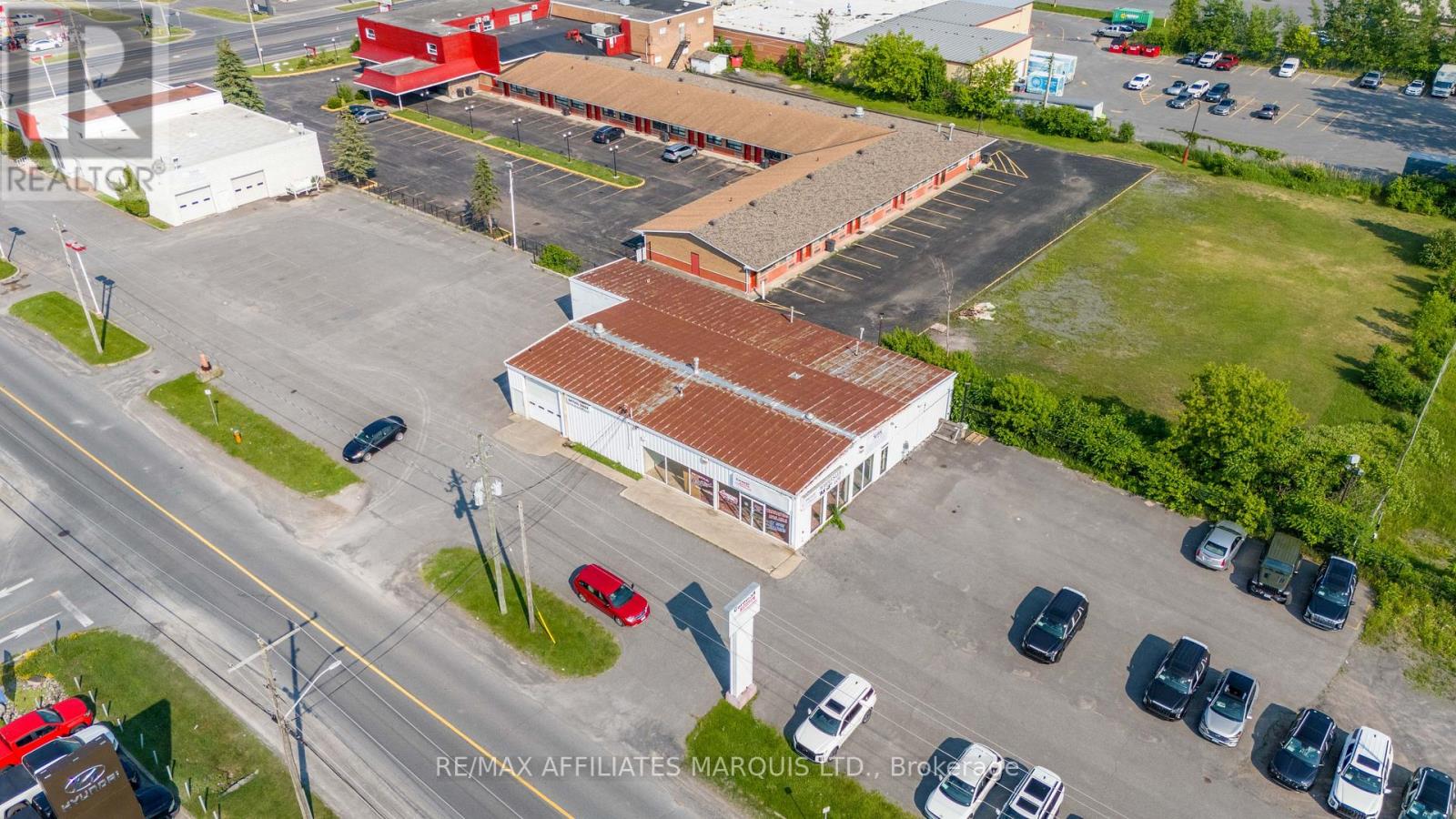 1200 Brookdale Avenue N, Cornwall, Ontario  K6J 4P4 - Photo 6 - X12820730