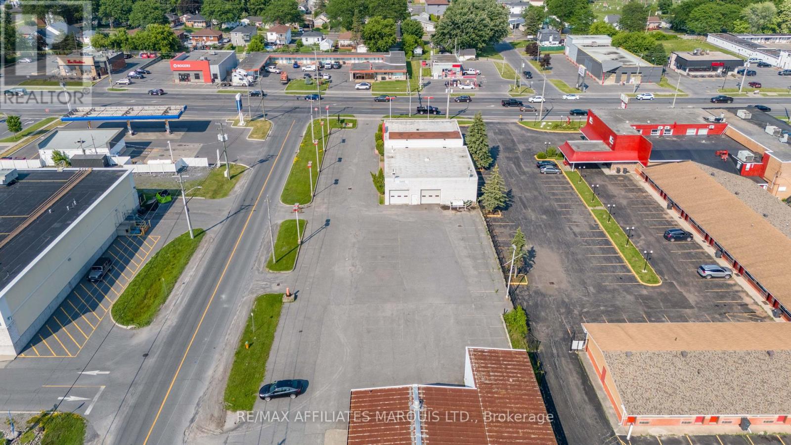 1200 Brookdale Avenue N, Cornwall, Ontario  K6J 4P4 - Photo 7 - X12820730