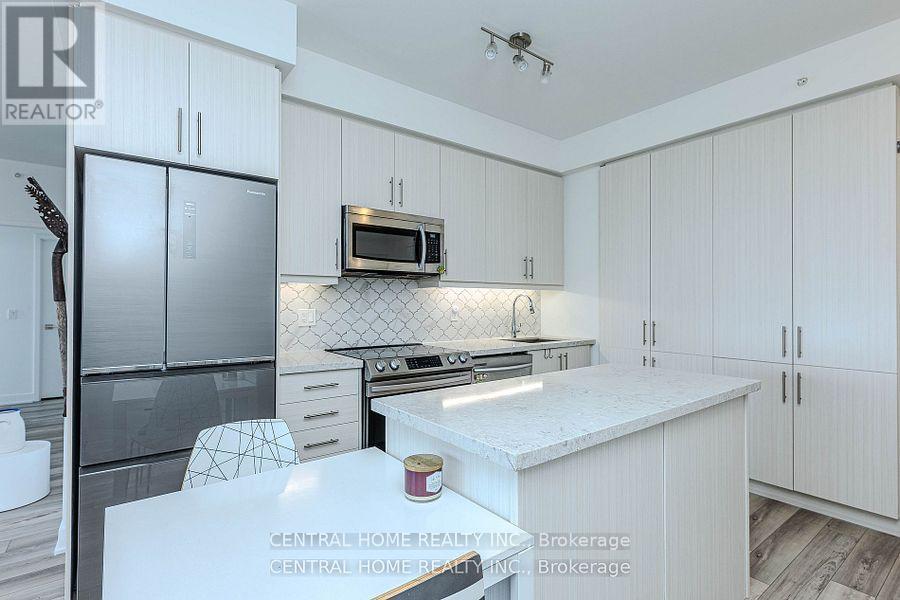 1405 - 75 Oneida Crescent, Richmond Hill, Ontario  L4B 0H3 - Photo 13 - N12820770