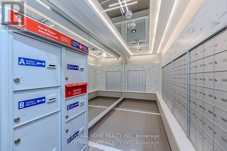 1405 - 75 Oneida Crescent, Richmond Hill, Ontario  L4B 0H3 - Photo 4 - N12820770