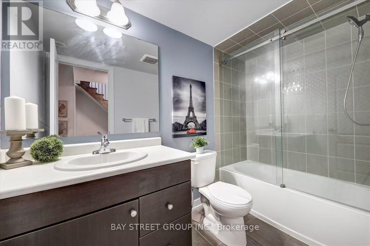 311 - 20 Dunsheath Way, Markham, Ontario  L6B 1N3 - Photo 16 - N12820772