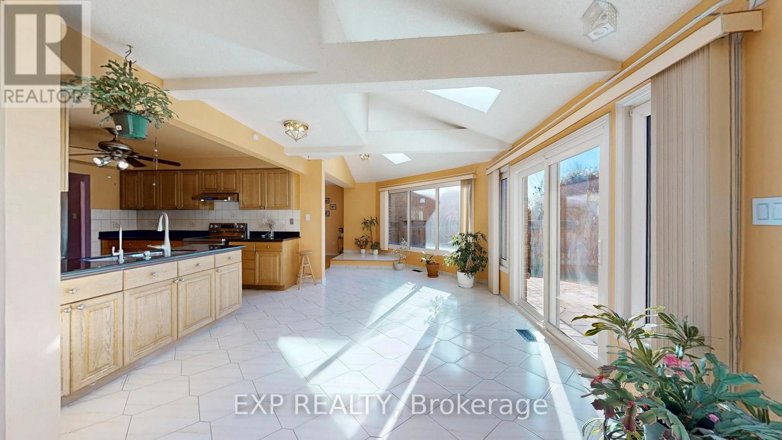 94 Coledale Road, Markham, Ontario  L3R 7V9 - Photo 12 - N12820774