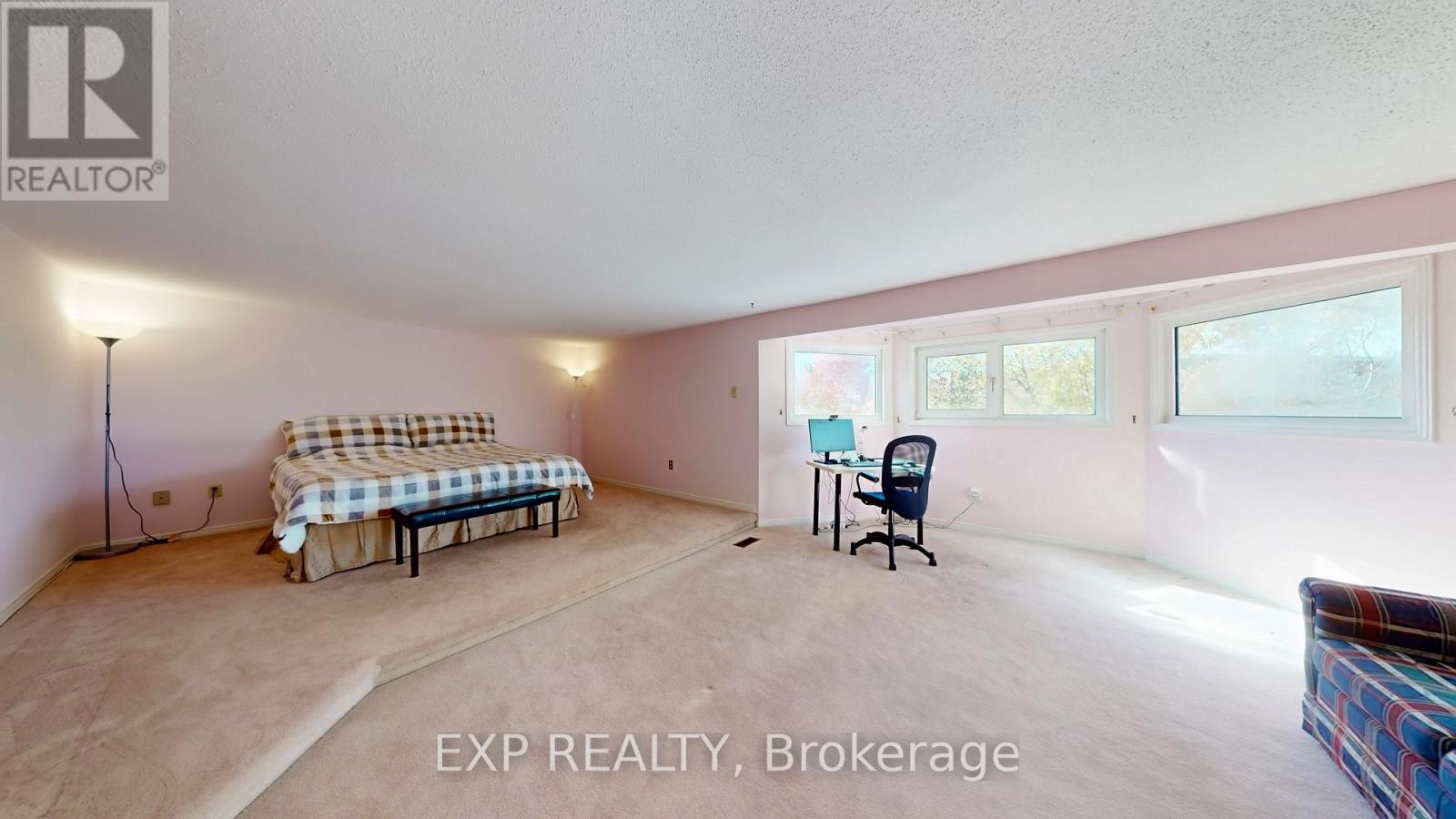 94 Coledale Road, Markham, Ontario  L3R 7V9 - Photo 31 - N12820774