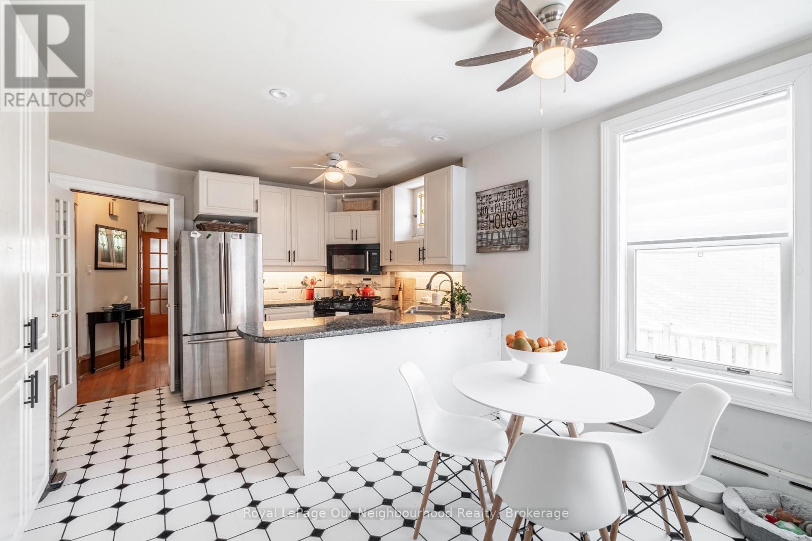 6038 Main Street, Whitchurch-Stouffville (Stouffville), Ontario  L4A 1B8 - Photo 22 - N12820784